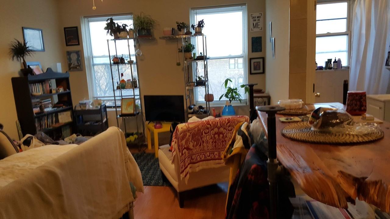 4764 N Virginia Ave #302 - Photo 2 of 5