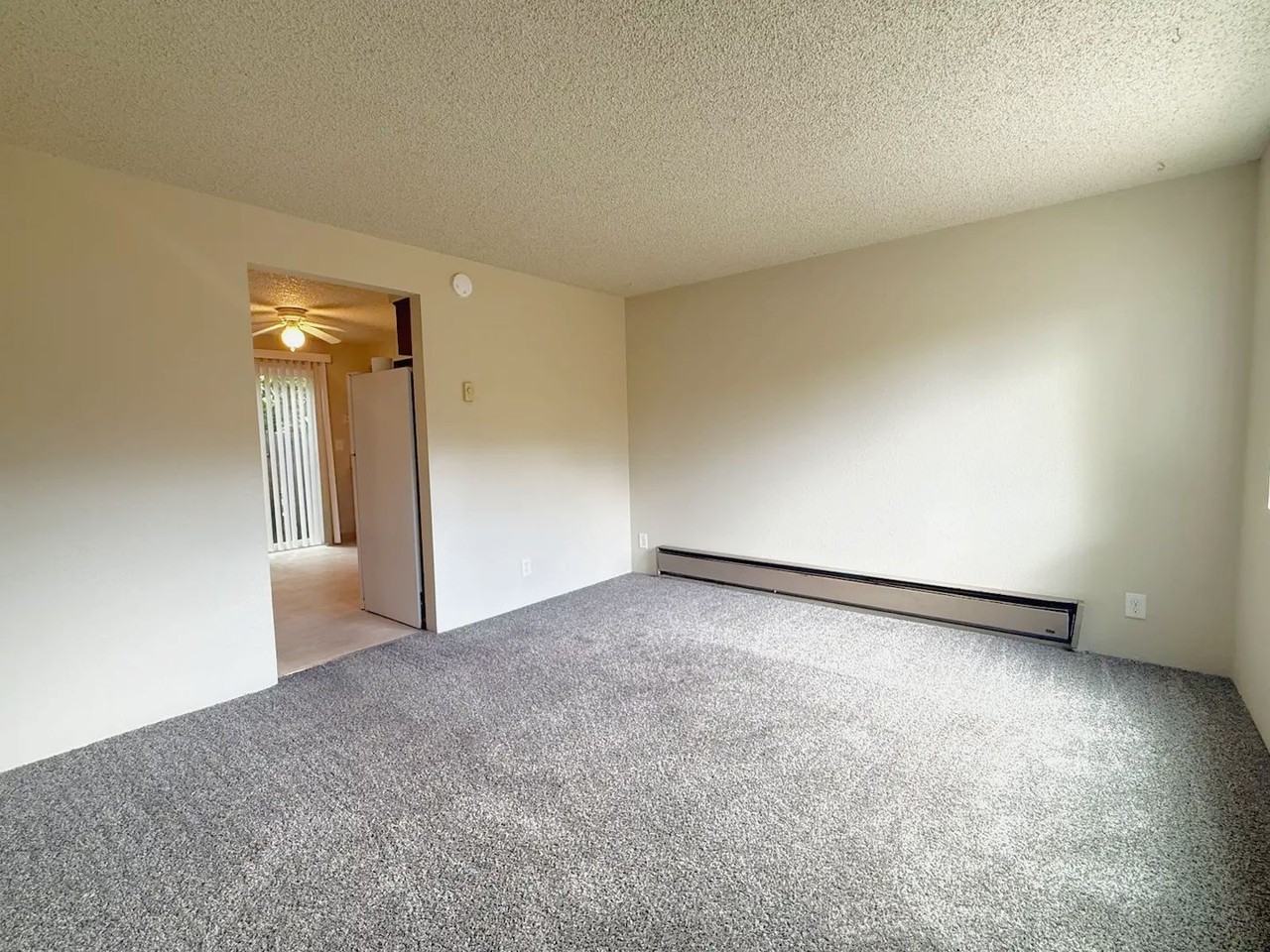 1276 Quincy St - Photo 6 of 24