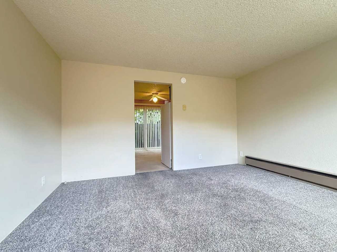 1276 Quincy St - Photo 5 of 24