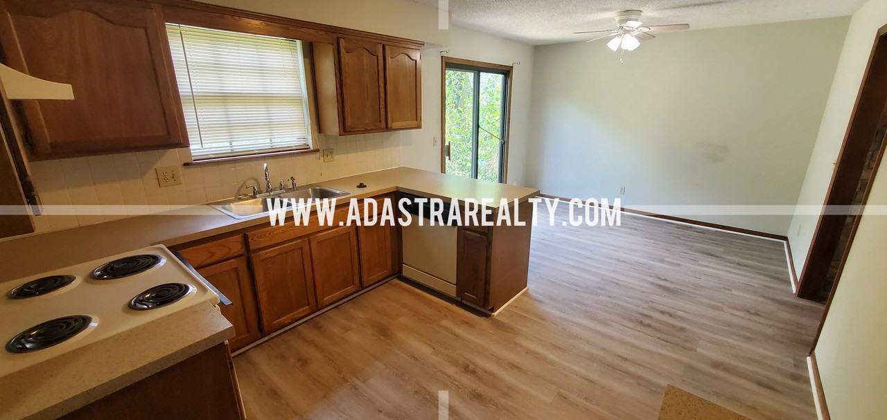 6622 W 149th Ter - Photo 7 of 16