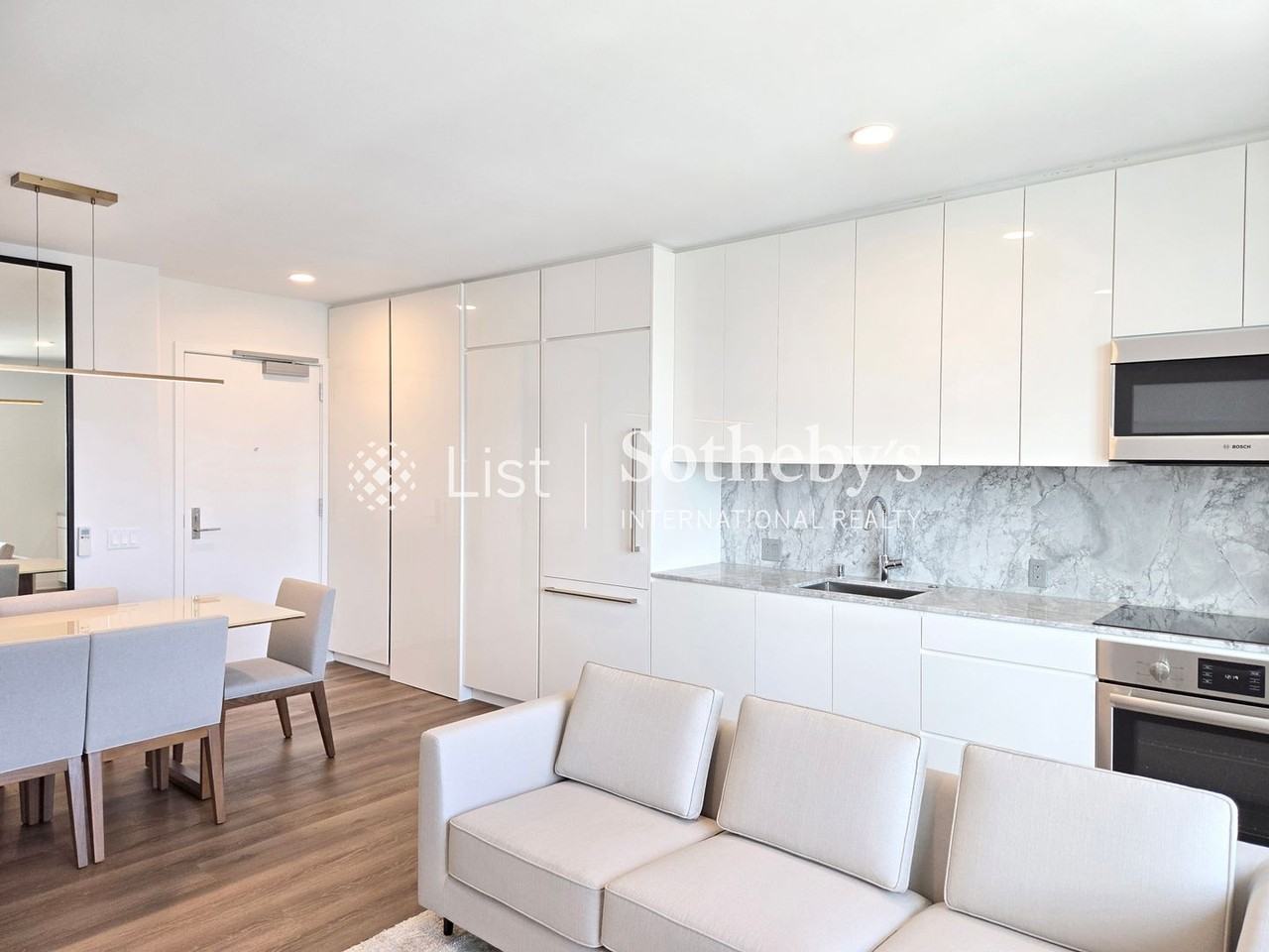 987 Queen St #4003 - Photo 4 of 25