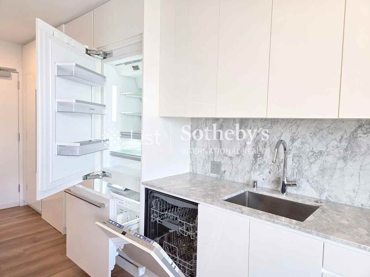 987 Queen St #4003 - Photo 6 of 25