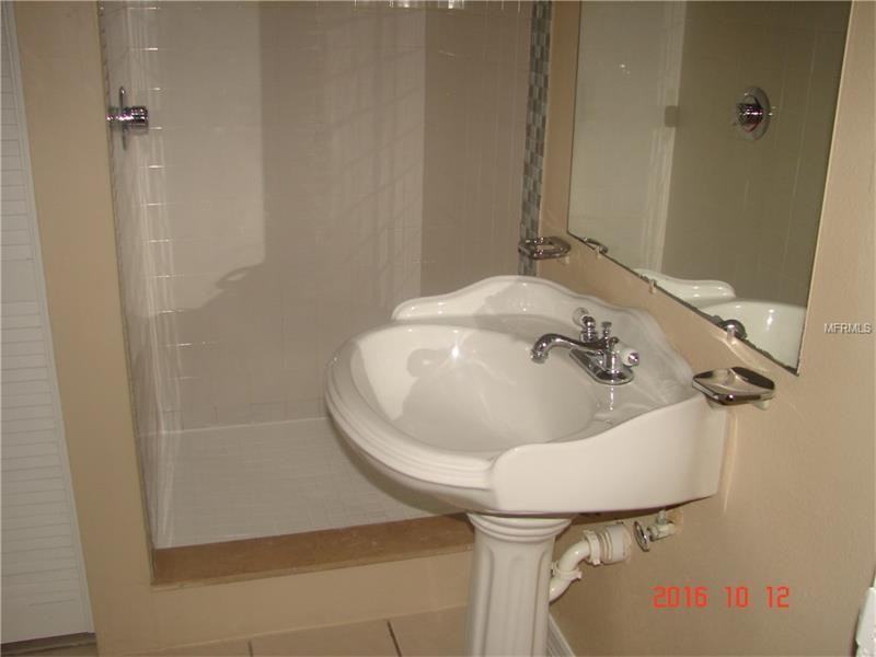 7300 N Taliaferro Ave - Photo 7 of 9