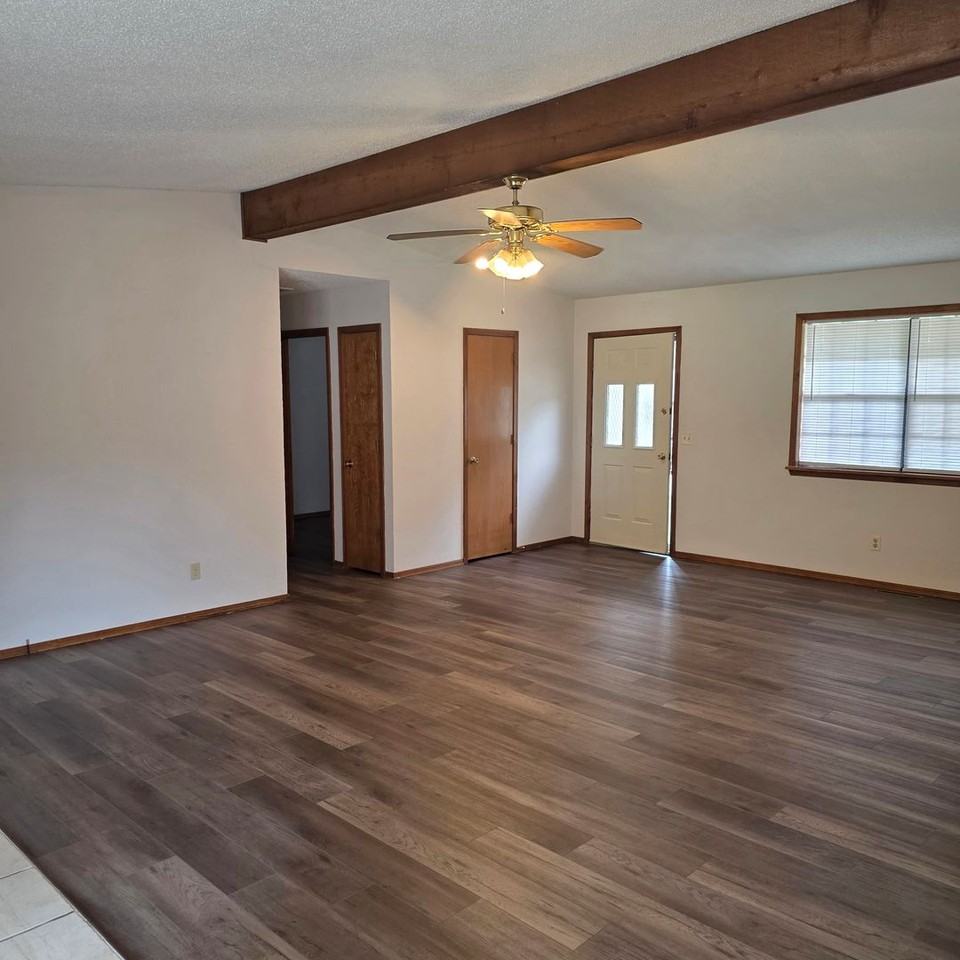 3228 W Village Ln - Photo 4 of 19