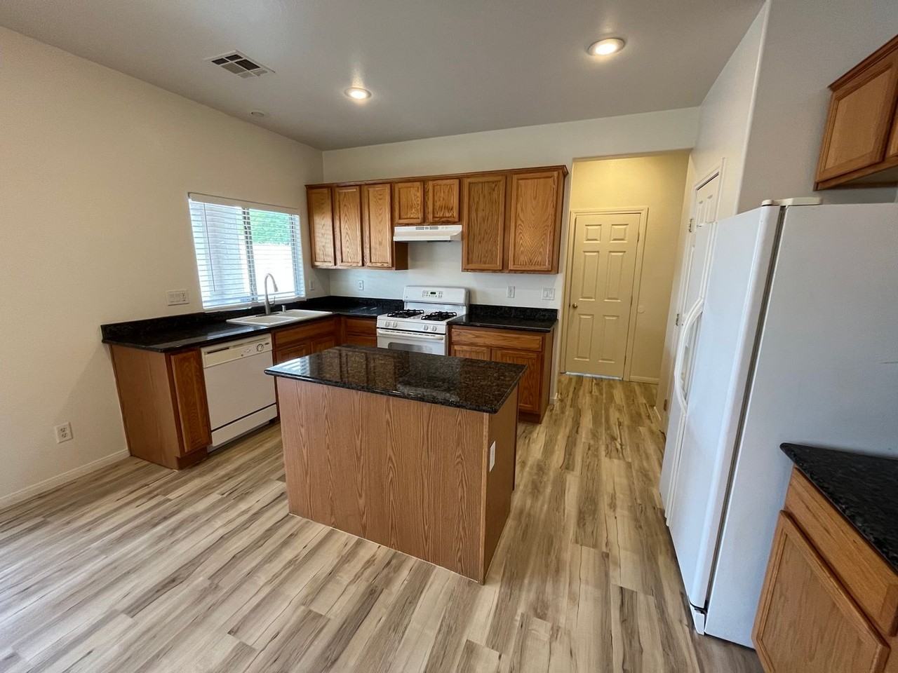 5613 Clotidle Soupert Ct - Photo 5 of 23