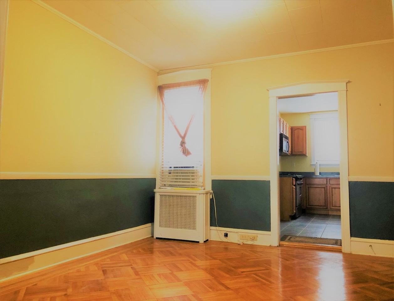 618 Gerhard St - Photo 4 of 17