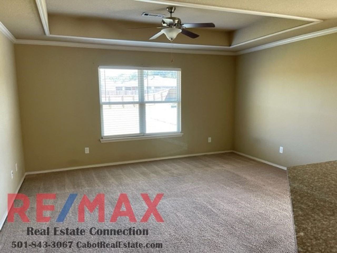 124 Brickyard Ct - Photo 2 of 18