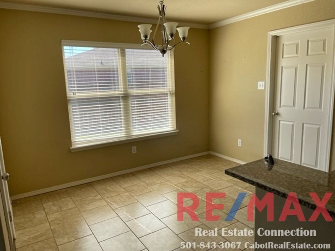 124 Brickyard Ct - Photo 7 of 18