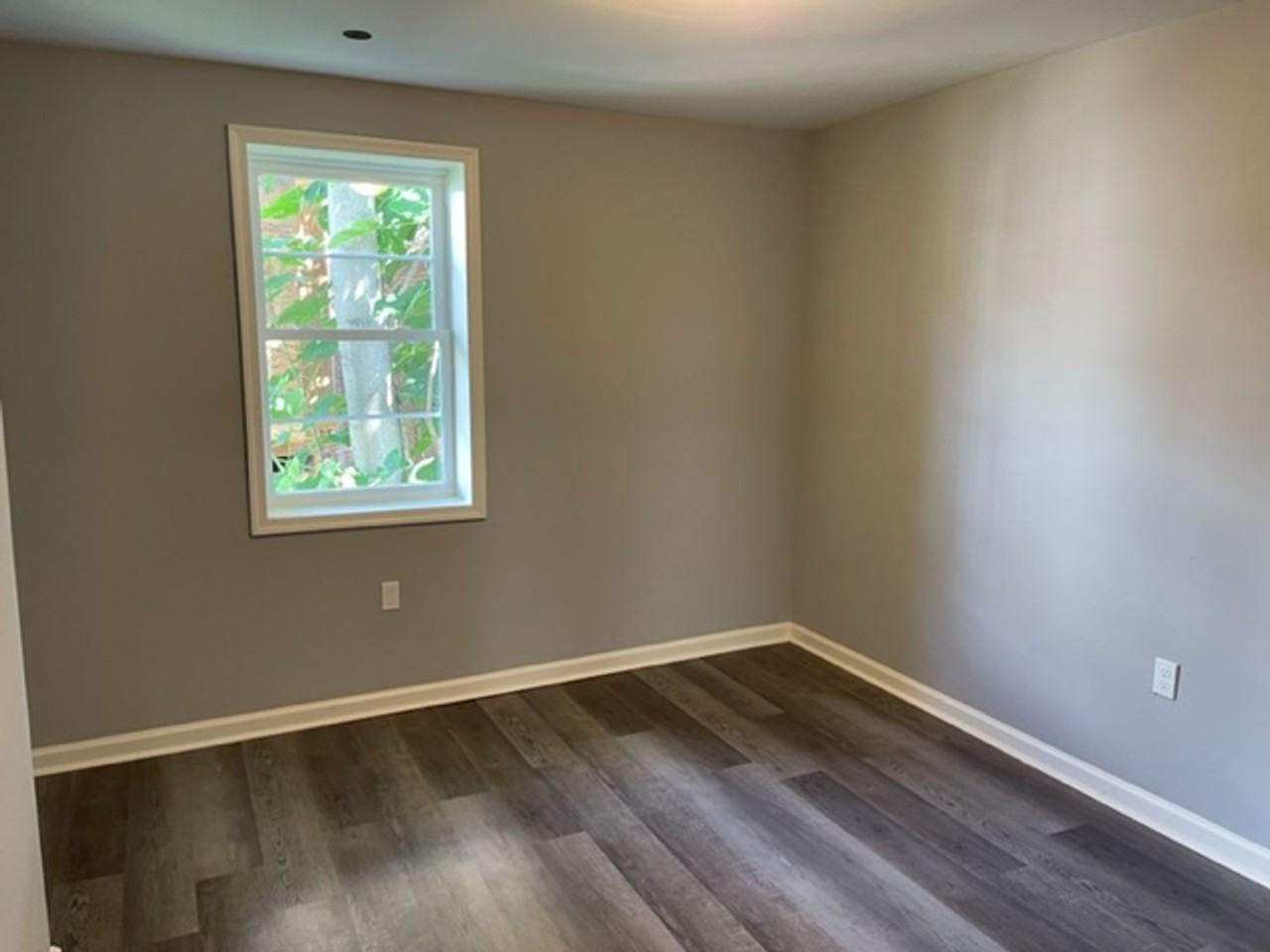 2115 N Percy St - Photo 5 of 10