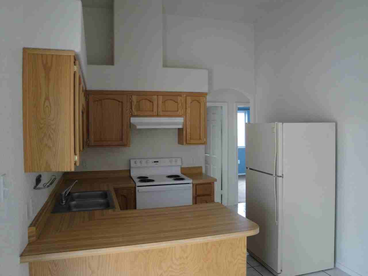 10309 E 37th St - Photo 4 of 6