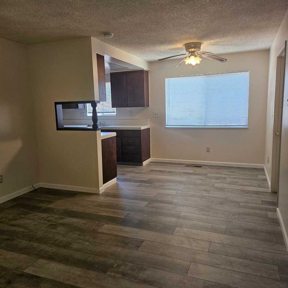 3400 Stembridge Ave - Photo 3 of 9