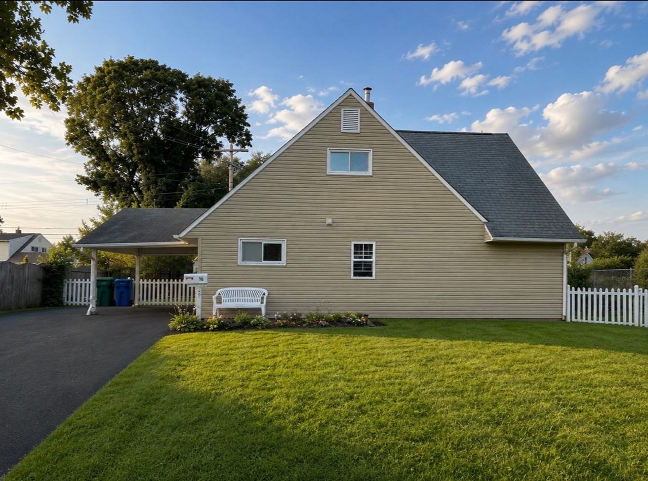 16 Crabtree Dr - Photo 2 of 10