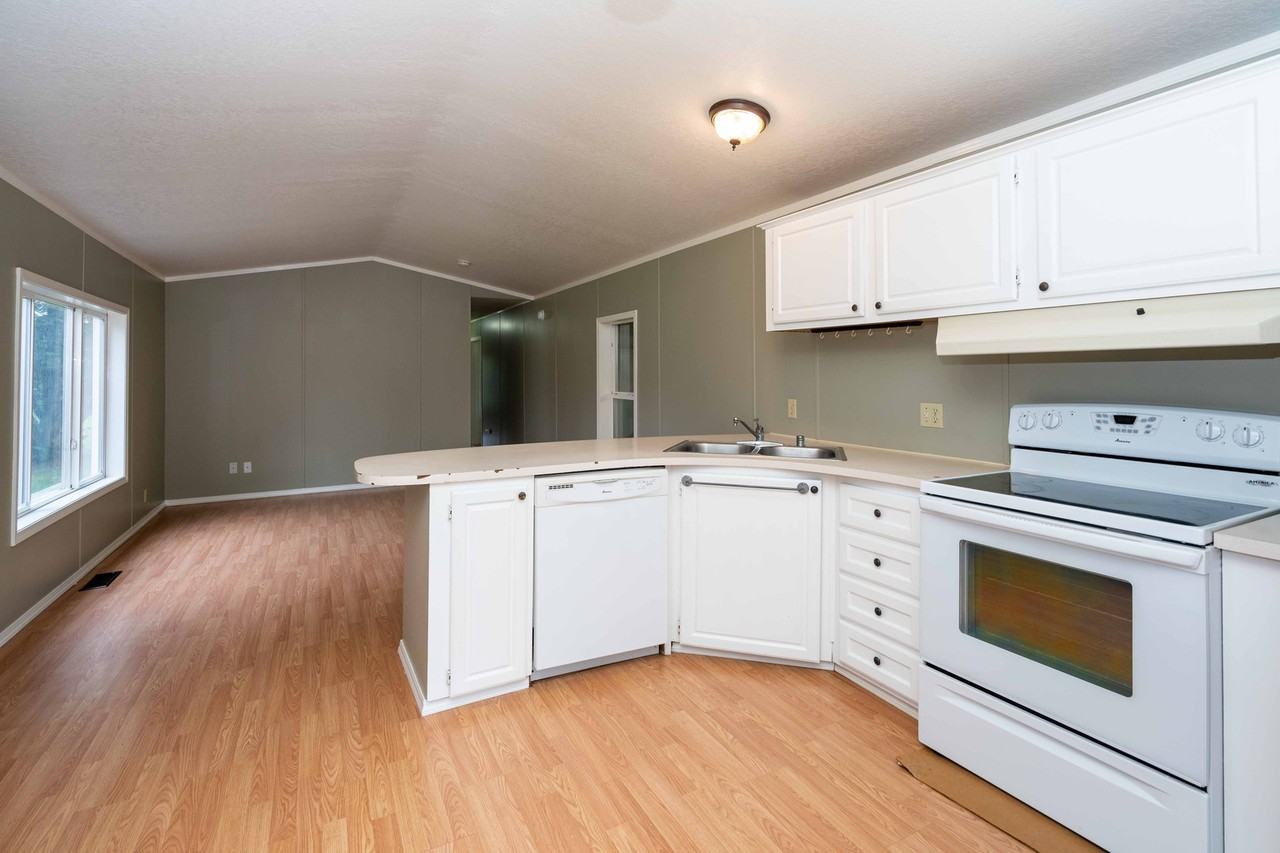 24808 Ne Dresser Rd - Photo 3 of 16
