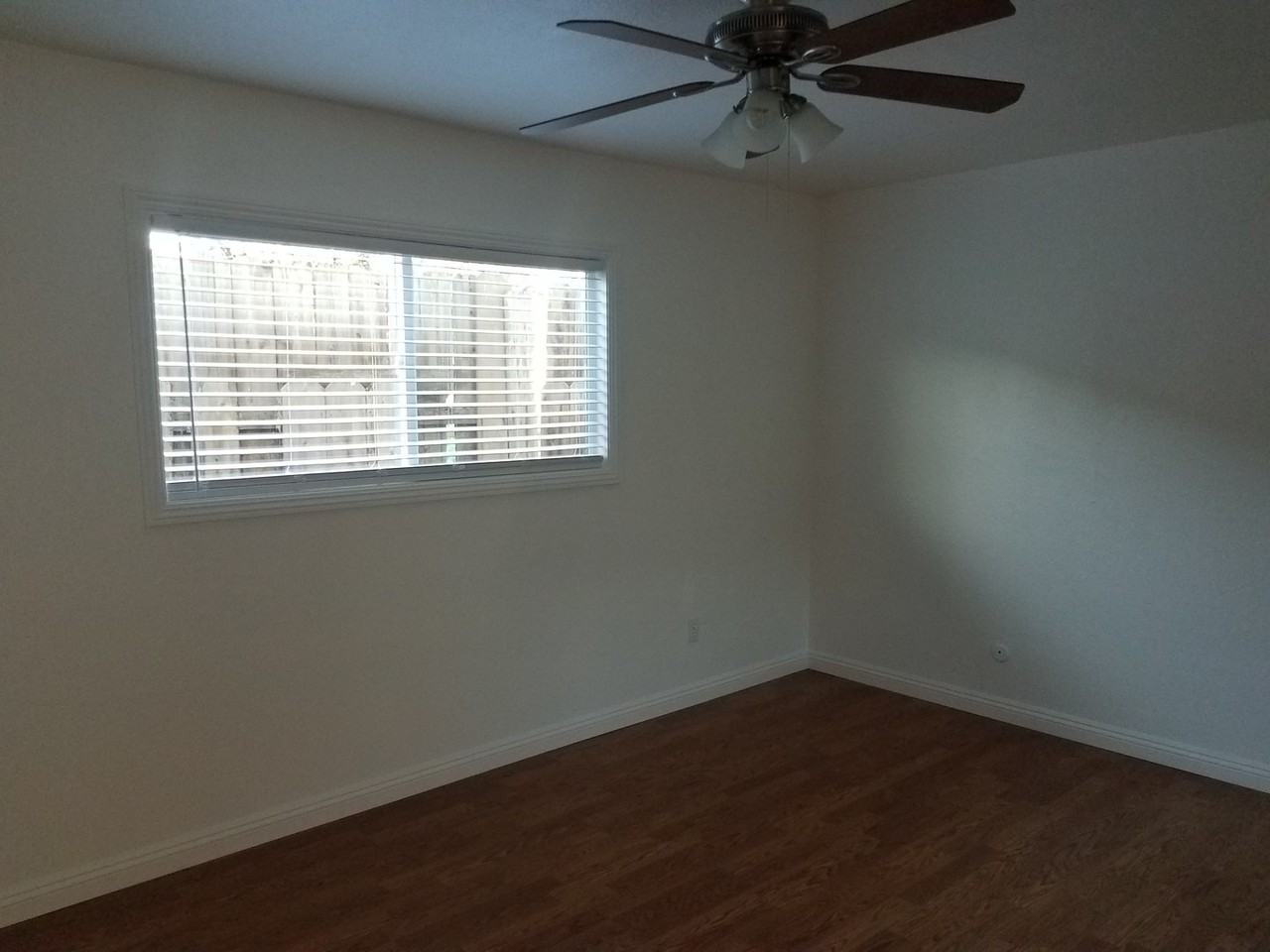 1438 15th St - Photo 3 of 13