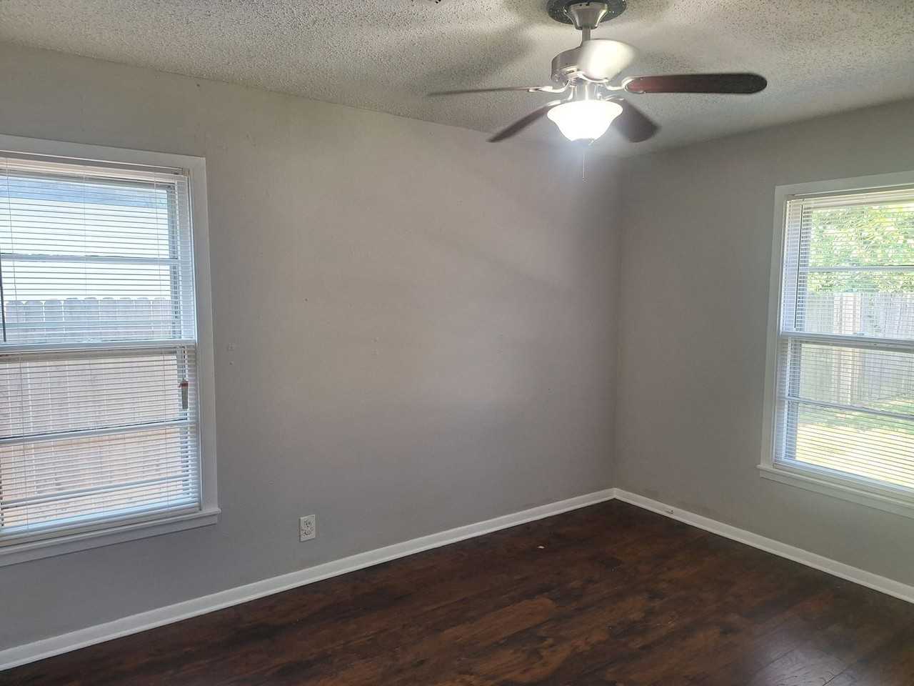 1225 Harrison Ln - Photo 7 of 25