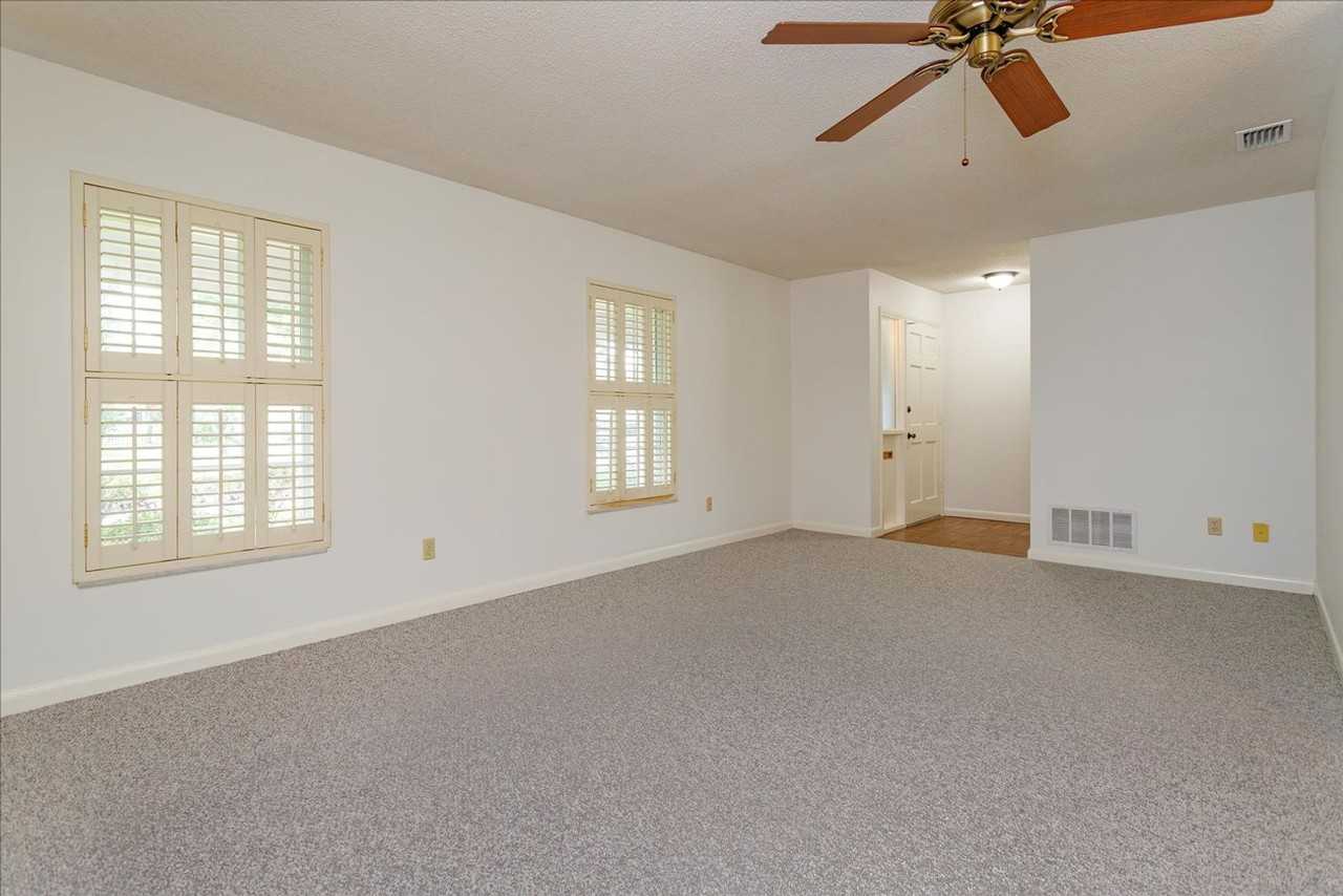 1192 Lady Susan Dr - Photo 3 of 25