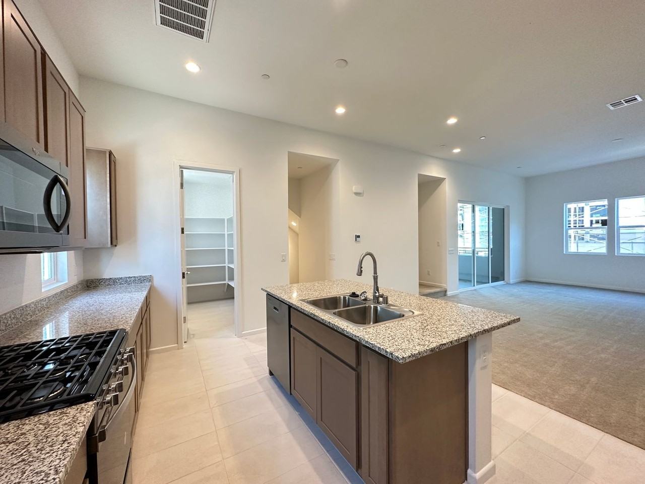 3341 Esker Ridge Ave - Photo 4 of 28