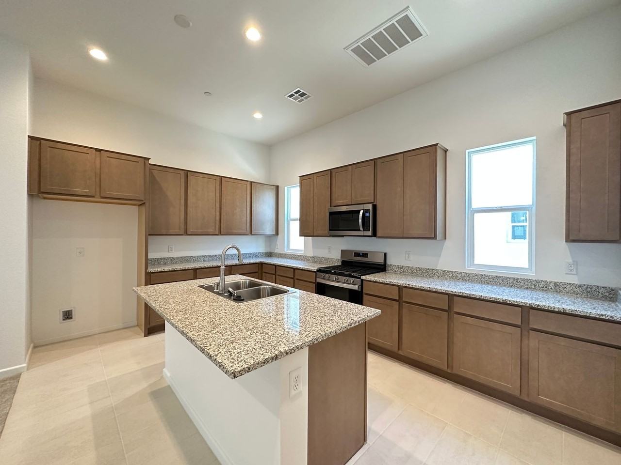 3341 Esker Ridge Ave - Photo 5 of 28