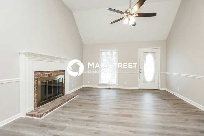 1003 Cornwall Ct - Photo 2 of 16