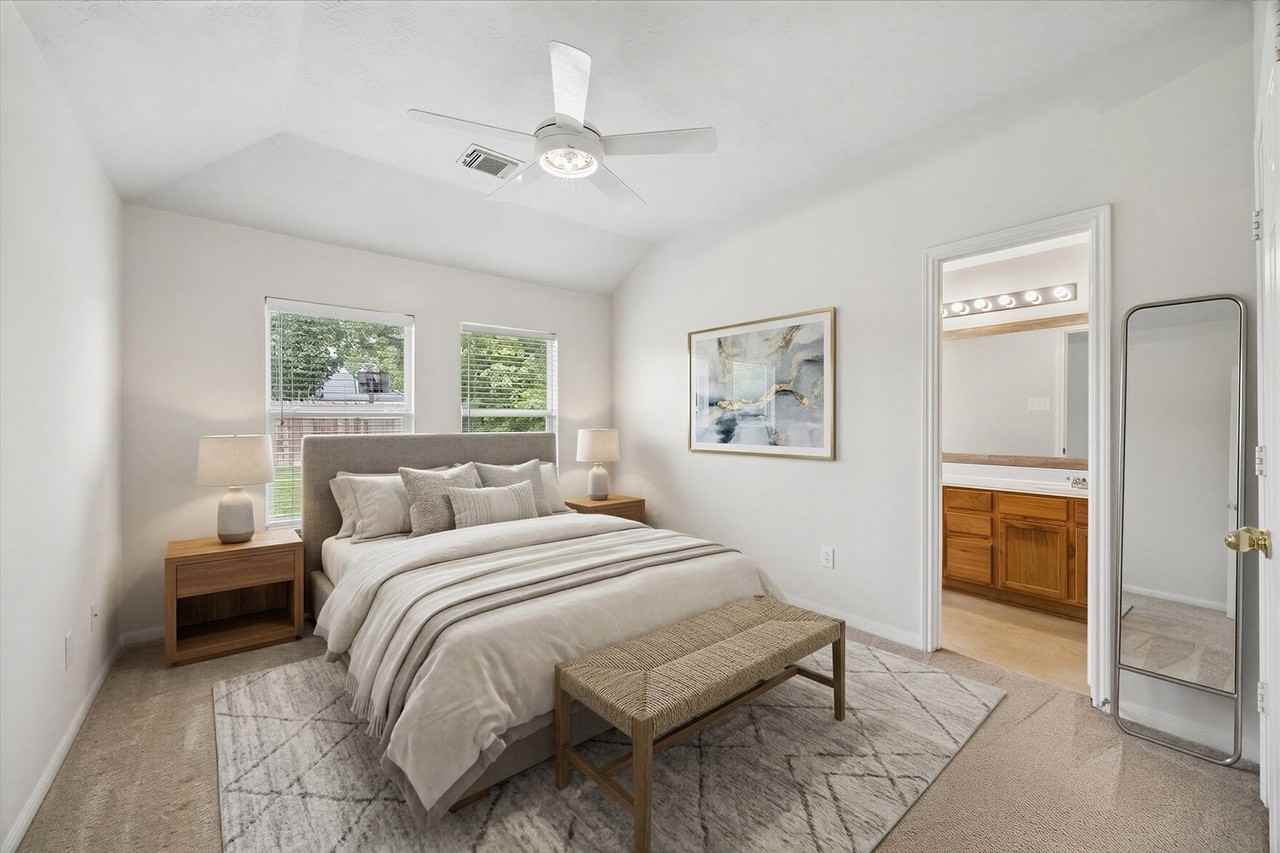 8022 Indian Desert Dr - Photo 4 of 19