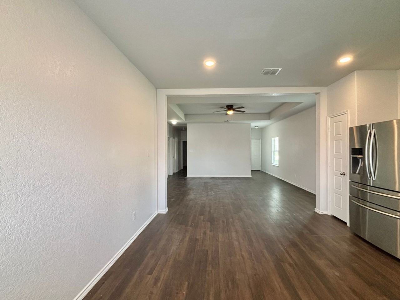 8226 Noble Crst - Photo 2 of 18
