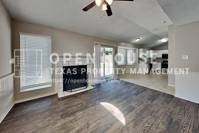 8708 Pedernales Trl - Photo 7 of 24