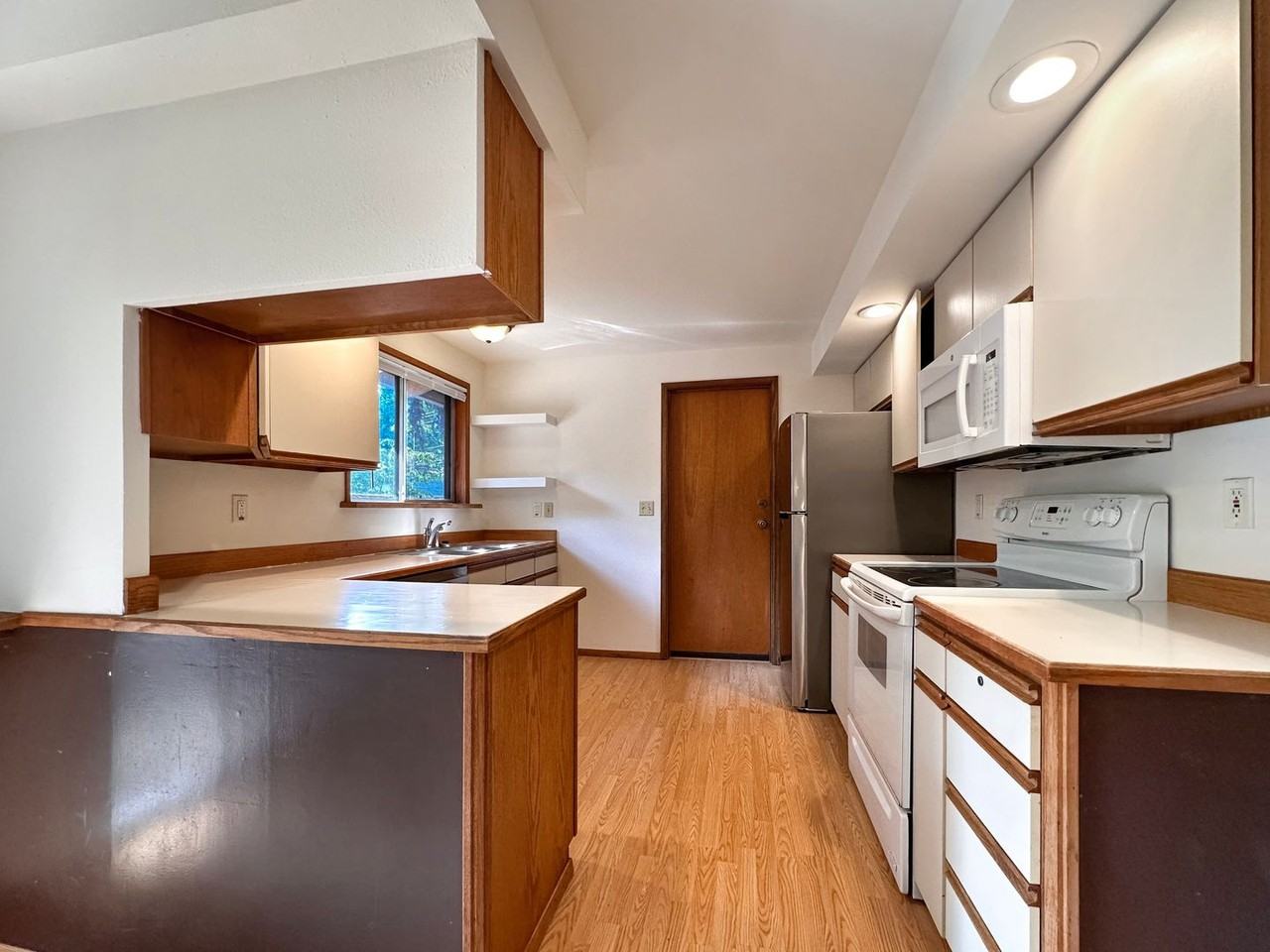 6909 133rd Ct Ne - Photo 7 of 21