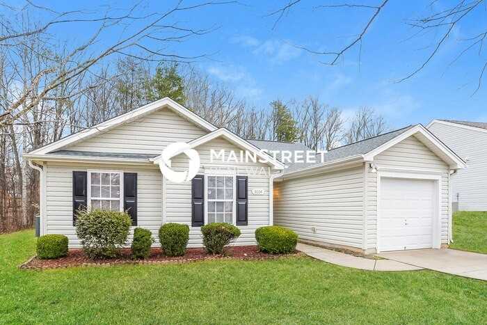 3604 Throughbrook Ct - Photo 2 of 17