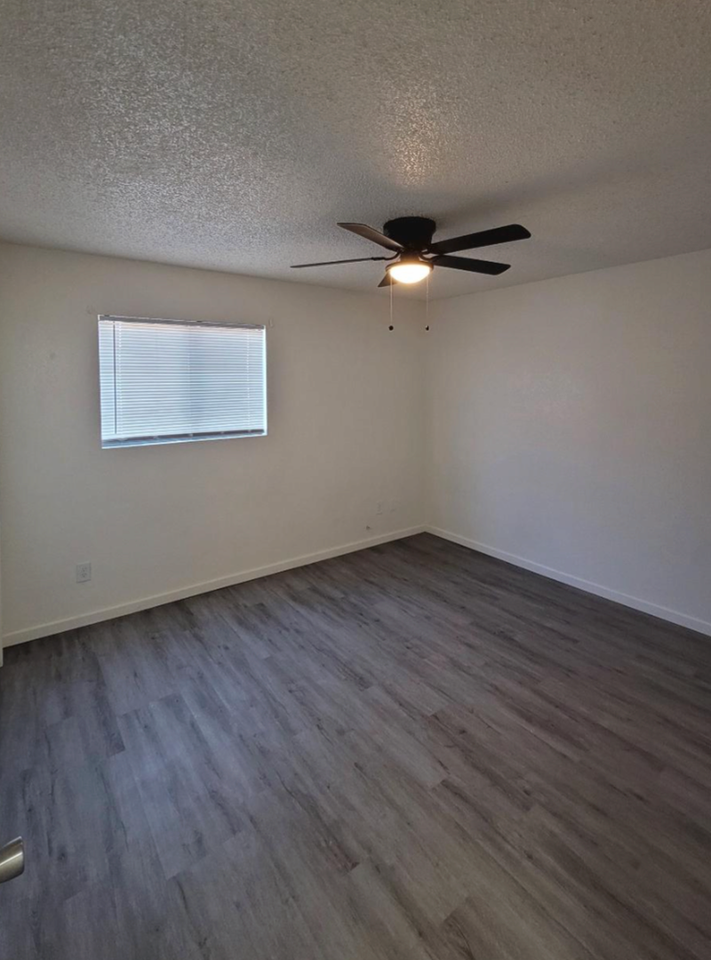 14173 S Berwick Rd - Photo 3 of 12