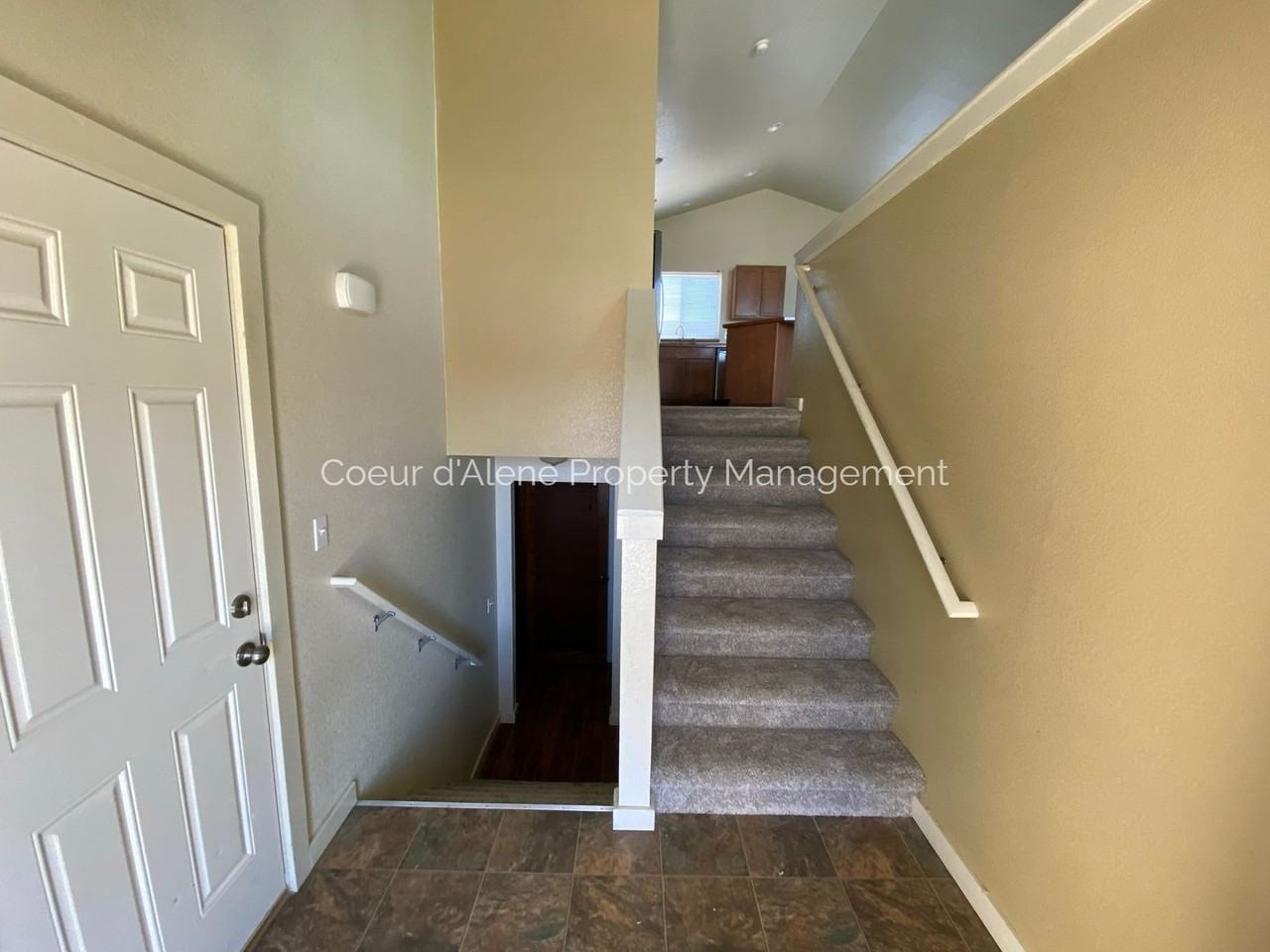 3698 W Sharpshin Dr - Photo 2 of 17
