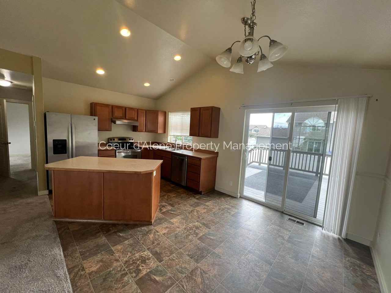 3698 W Sharpshin Dr - Photo 4 of 17