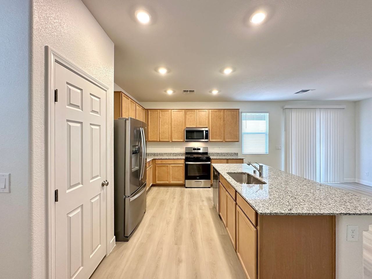4090 Juniper Pear Ave - Photo 6 of 22