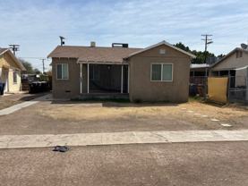 320 N Imperial Ave - Photo 1 of 1