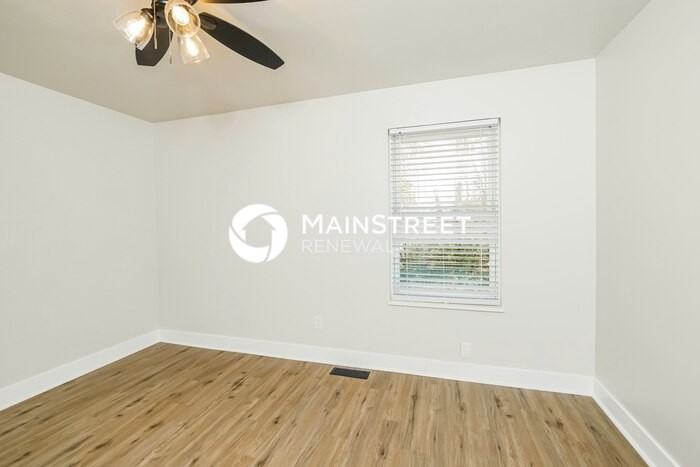 6021 John May Dr - Photo 6 of 15