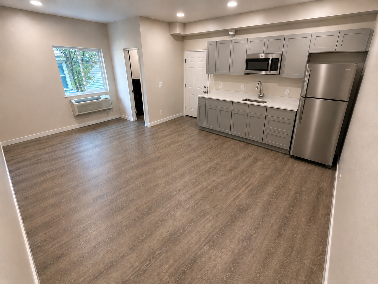 413 S Asbury St. - Photo 4 of 13