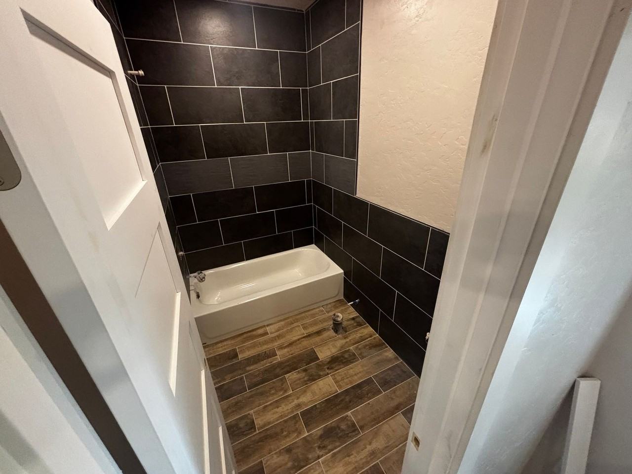 413 S Asbury St. - Photo 6 of 13
