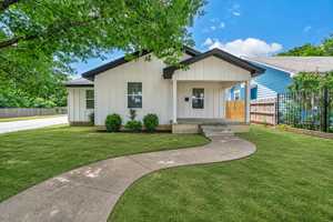 featured image of 2525 Cole Ave