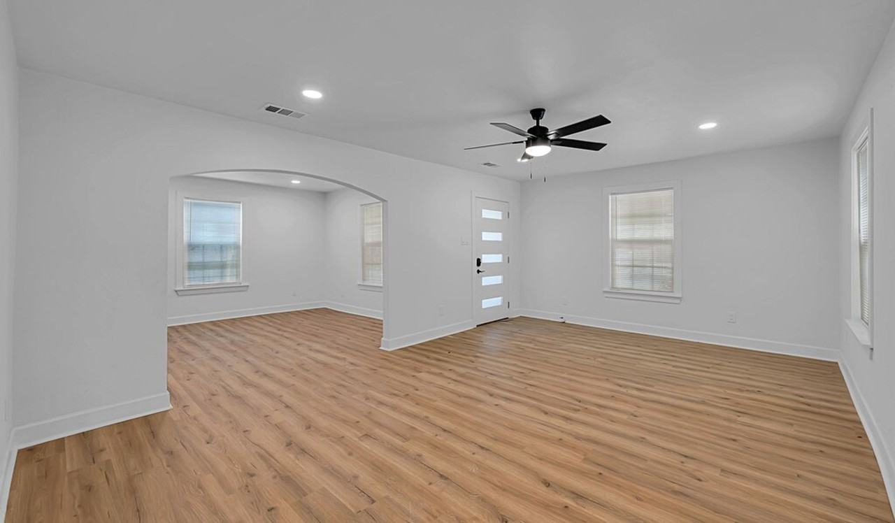 2525 Cole Ave - Photo 6 of 24