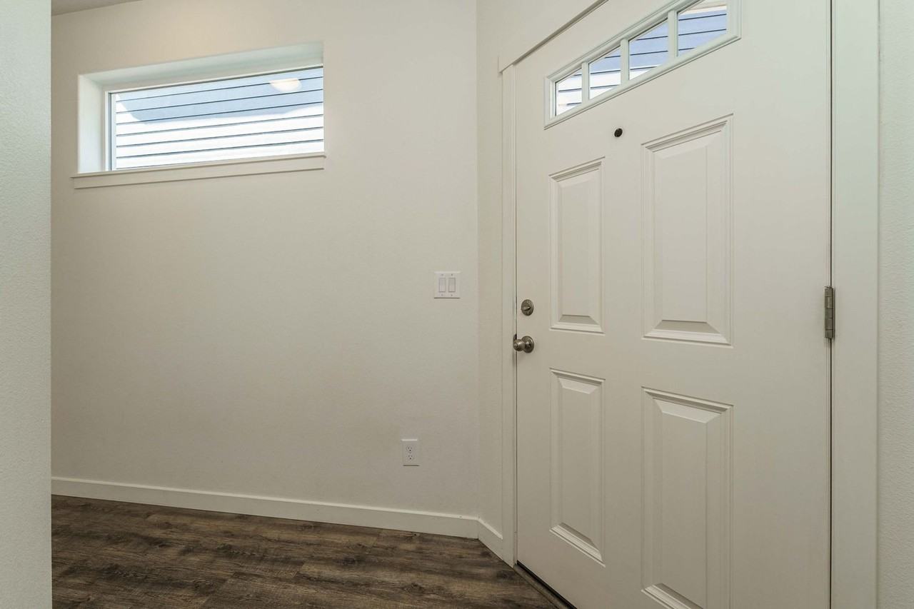 1037 N Fairhope Pl - Photo 6 of 39