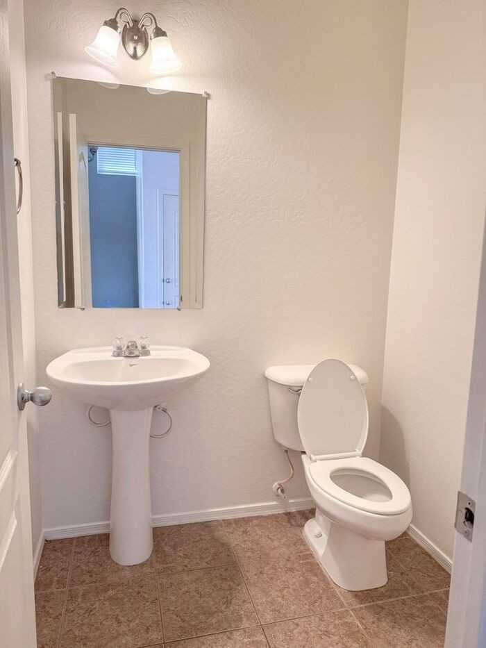 1170 E Desert Springs Way - Photo 7 of 48