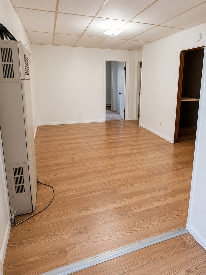 Pearl St Apartments - Photo 4 of 13