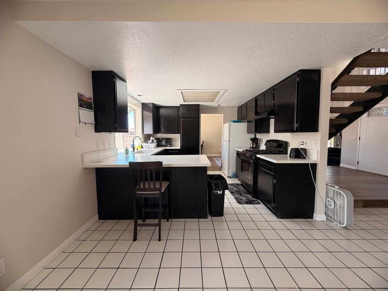 12658 Heartleaf St - Photo 4 of 40