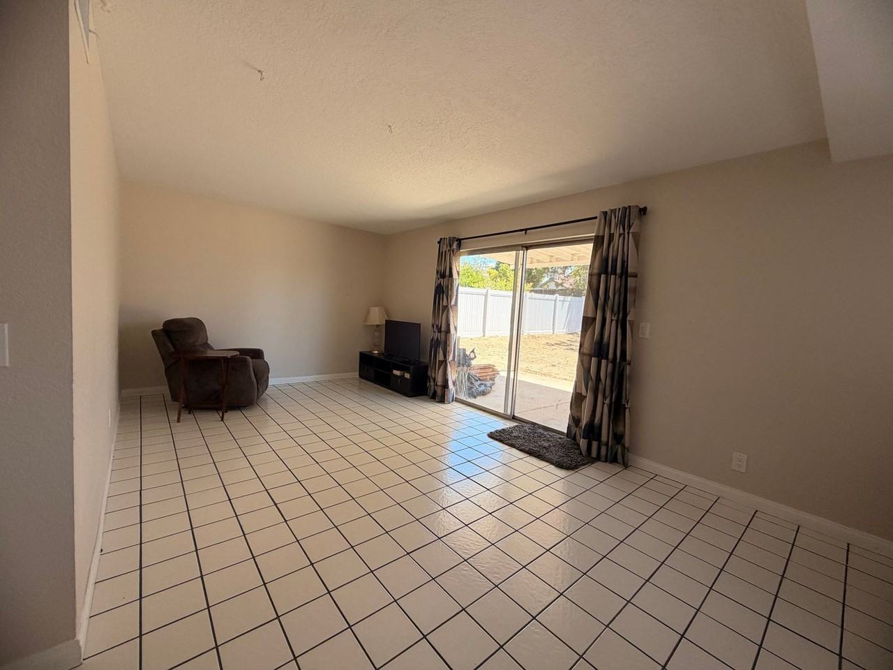 12658 Heartleaf St - Photo 5 of 40