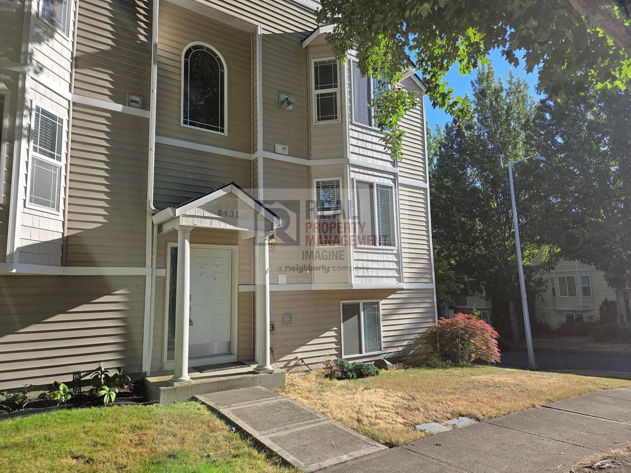 8431 13th Ave Se - Photo 3 of 37