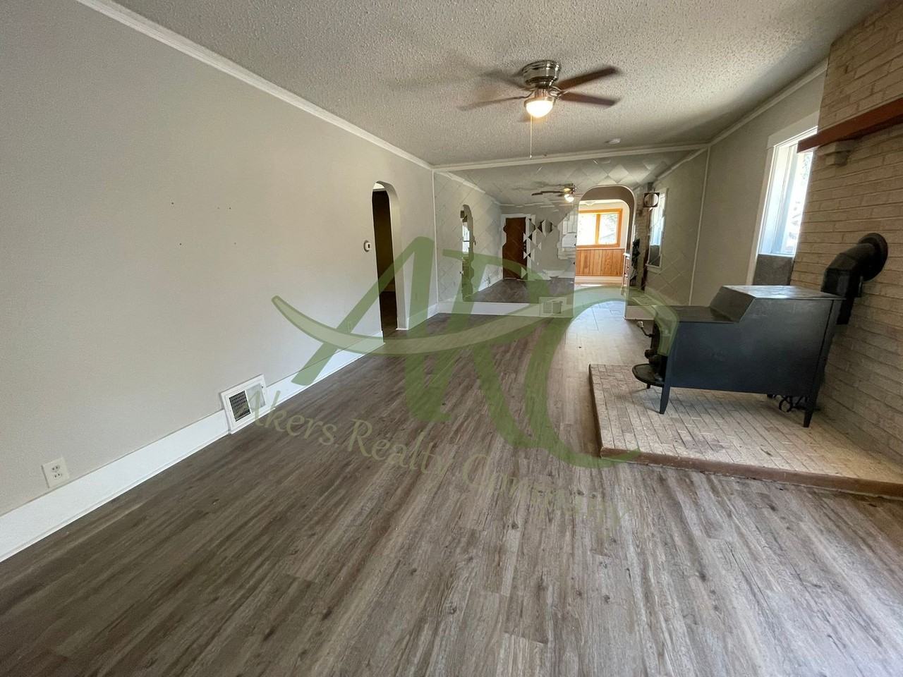 524 Belmont Ave - Photo 4 of 27