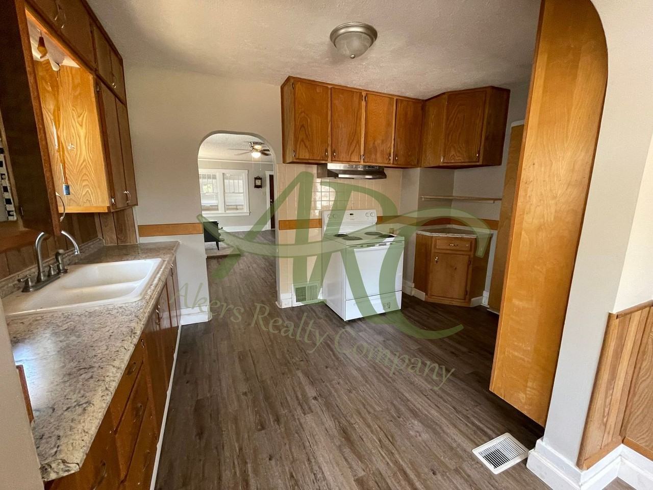 524 Belmont Ave - Photo 6 of 27