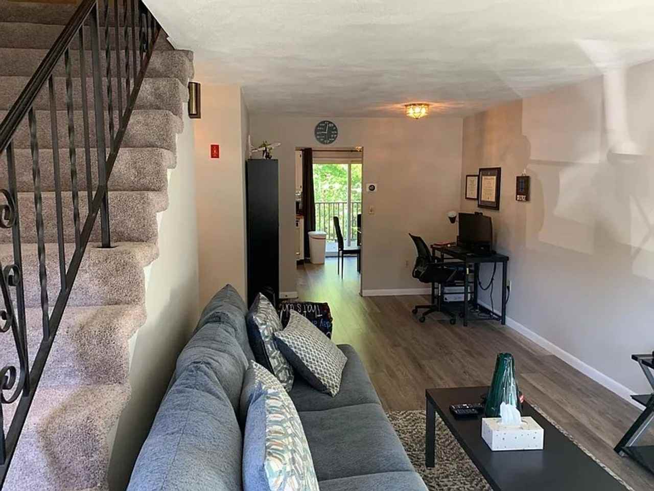 222 Farrwood Dr - Photo 2 of 12