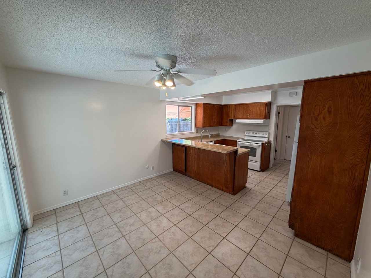 6446 Belgrove Way - Photo 5 of 25