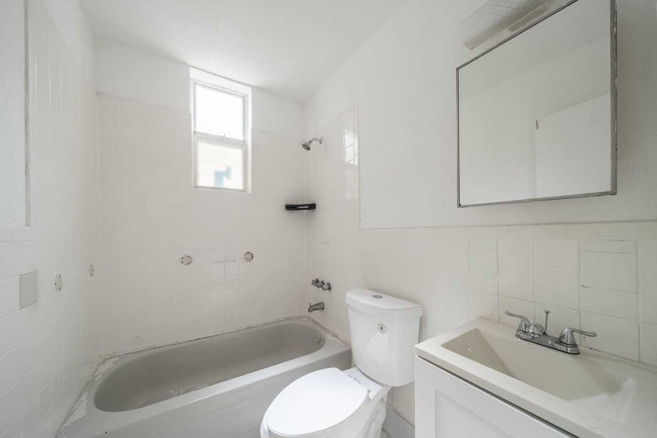 1/1 $1,800/mo, newly renovated, find your rhythm in Miami! / 1/1 $1,800/mes, remodelado, encuentra tu ritmo en Miami. - Photo 5 of 11