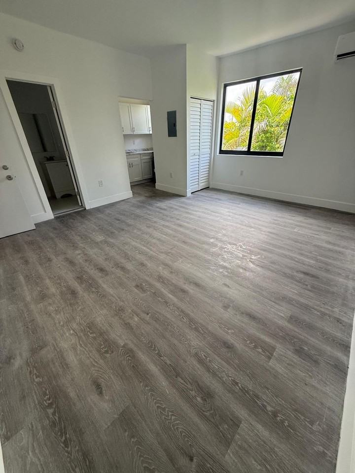 Studio from $1,500/mo & 1/1 from $1,600/mo, newly renovated/Estudio desde $1,500/mes y 1/1 desde $1,600/mes - Photo 4 of 4